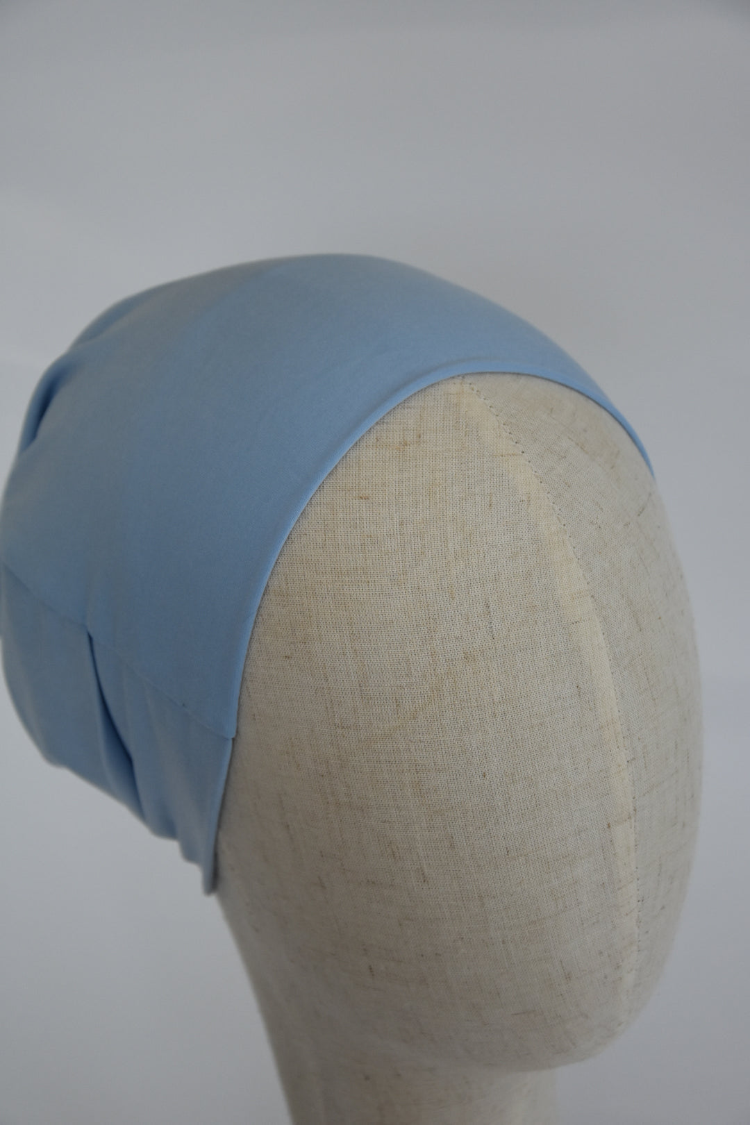 Bonnet wendbar himmelblau